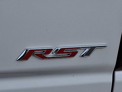 Used 2021 Chevrolet Silverado 1500 RST image 30