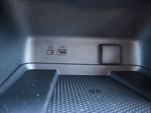 Used 2025 Chevrolet Traverse LT w/ Driver Confidence Package image 15