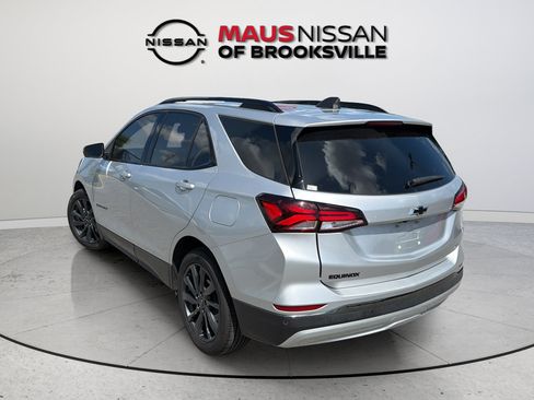 Used 2022 Chevrolet Equinox RS w/ RS Leather Package FWD image 8