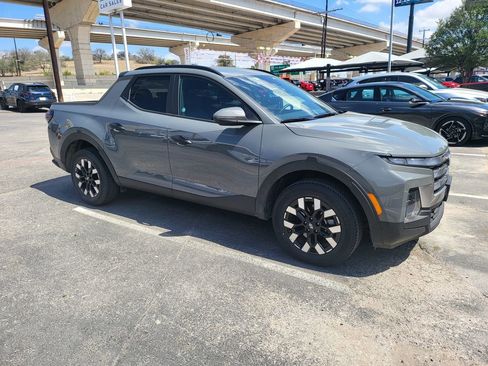 Used 2025 Hyundai Santa Cruz SEL image 13