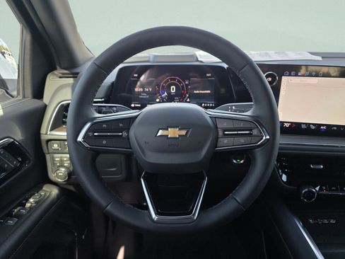 New 2026 Chevrolet Suburban Premier image 20