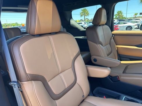 New 2026 Nissan Armada SL w/ Captain's Chari Seat Package RWD image 26