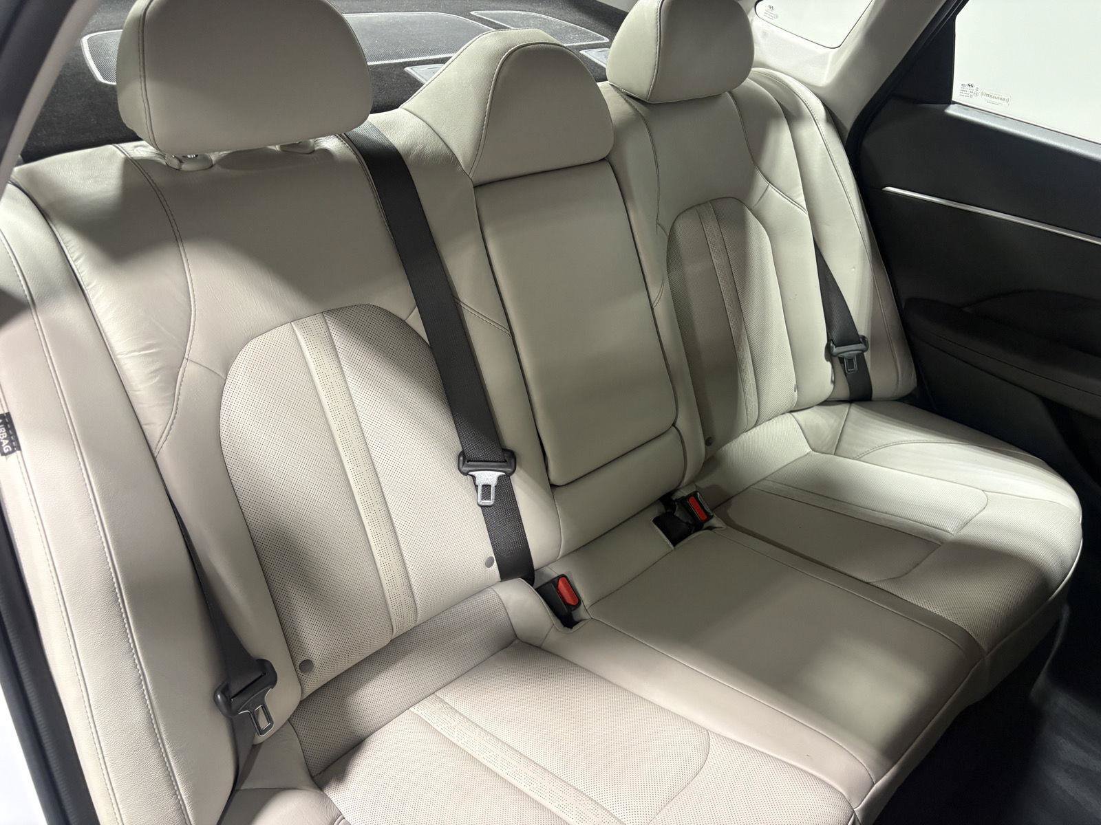 Used 2020 Hyundai Sonata SEL w/ Premium Package FWD image 11