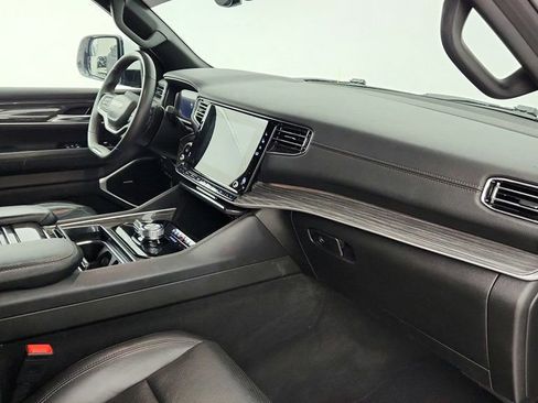 Used 2022 Jeep Wagoneer Series II image 23