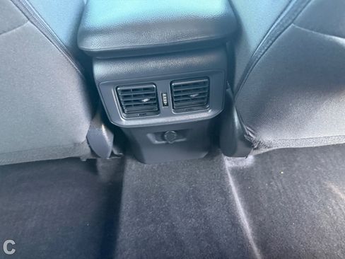 Used 2024 Toyota RAV4 LE AWD/4WD image 10