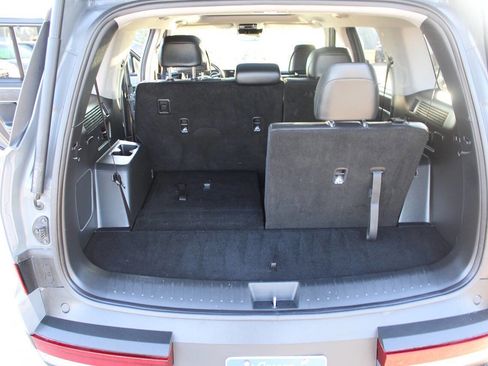 Used 2024 Hyundai Santa Fe Limited image 11