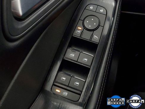 Used 2025 Nissan Rogue SV image 16