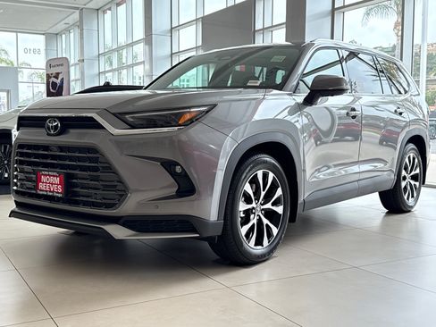 New 2026 Toyota Grand Highlander AWD Hybrid image 2