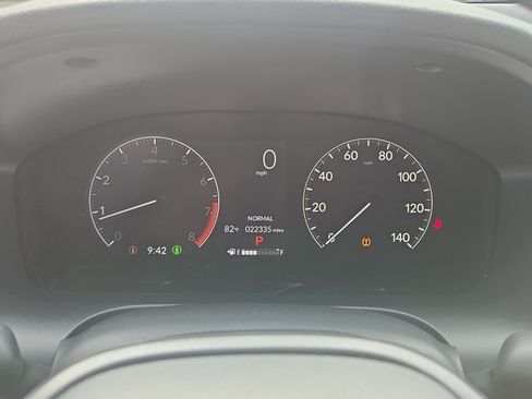 Used 2024 Honda HR-V LX image 10