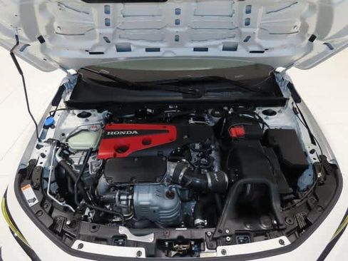 Certified 2024 Honda Civic Type R image 9