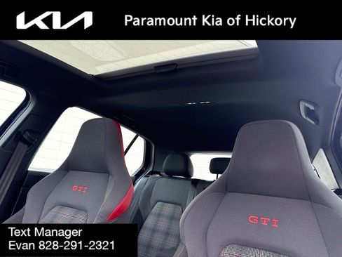 Used 2024 Volkswagen GTI SE FWD image 34