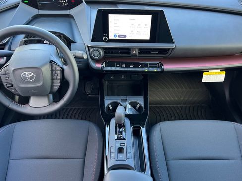 New 2026 Toyota Prius Plug-In Hybrid FWD image 10