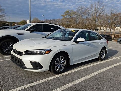 Used 2023 Honda Civic LX image 4