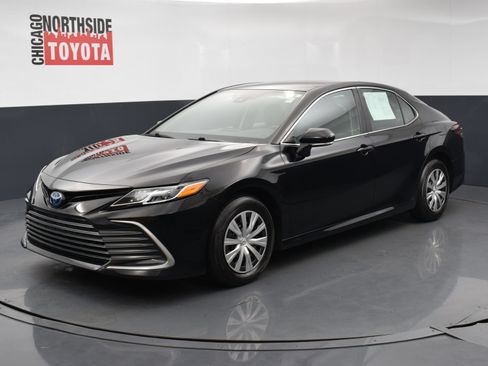 Used 2023 Toyota Camry LE w/ Cold Weather Package FWD image 8