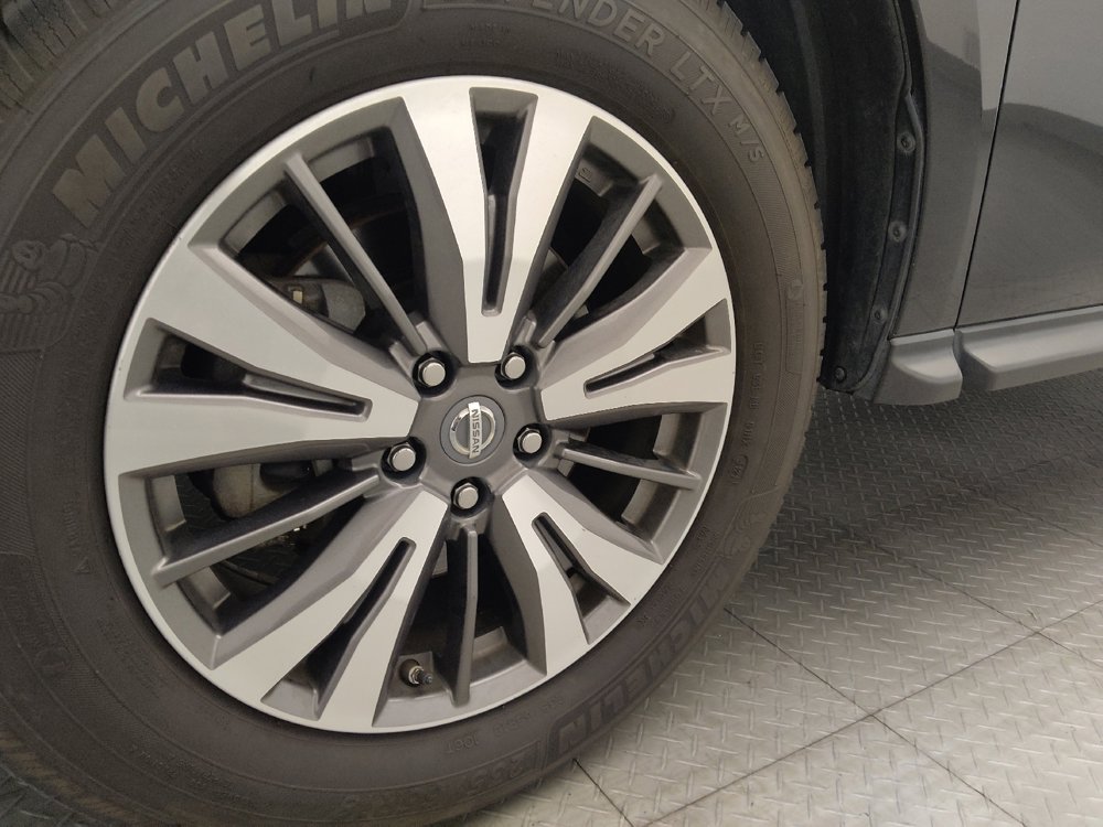 Used 2018 Nissan Pathfinder SL AWD/4WD image 31