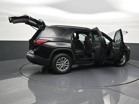 Used 2023 Chevrolet Traverse LT FWD image 30