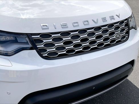Certified 2025 Land Rover Discovery S AWD/4WD image 30