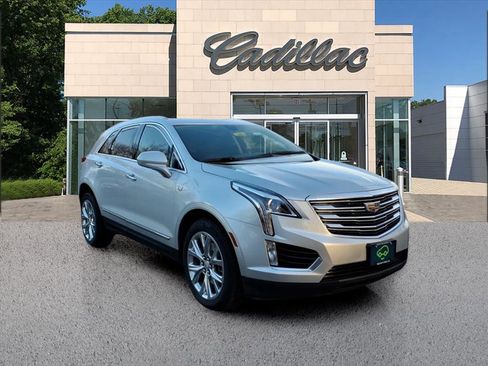 Used 2017 Cadillac XT5 Luxury w/ Driver Awareness Package image 7