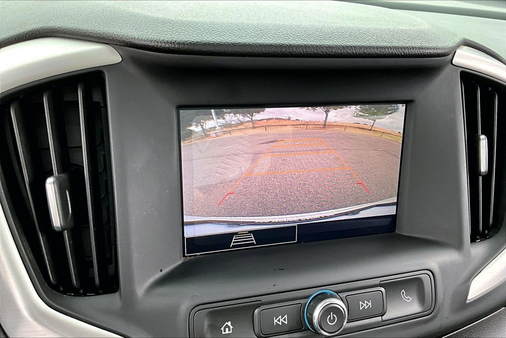 Used 2023 GMC Terrain SLE w/ Driver Convenience Package FWD image 23