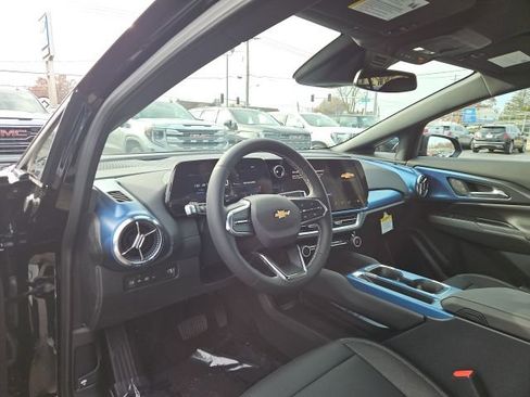 New 2026 Chevrolet Equinox EV LT AWD/4WD image 26