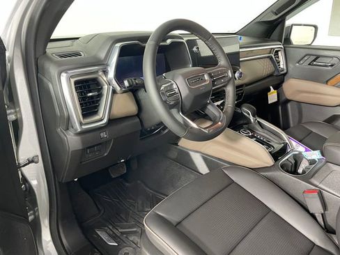 New 2026 GMC Canyon Denali image 3