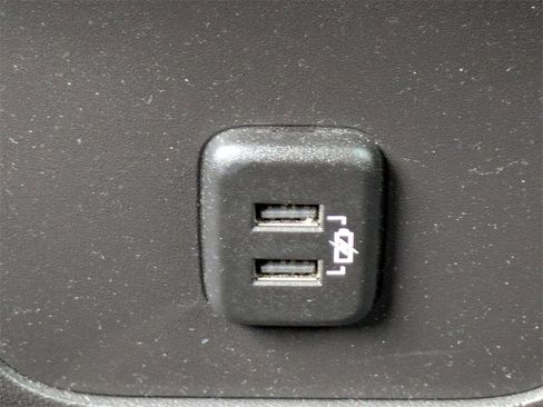 Used 2024 Chevrolet Equinox RS image 15