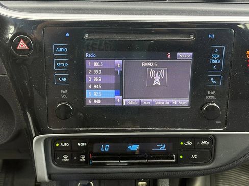 Used 2019 Toyota Corolla LE FWD image 20