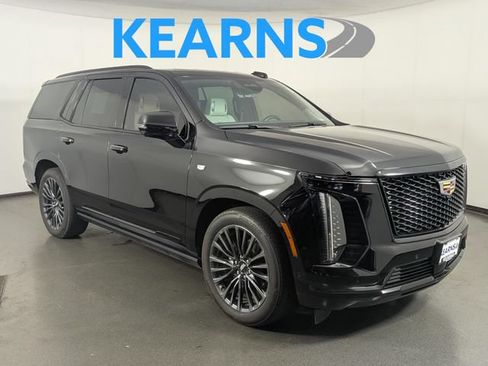 Used 2025 Cadillac Escalade Sport Platinum w/ LPO, Floor Liner Package AWD/4WD image 1
