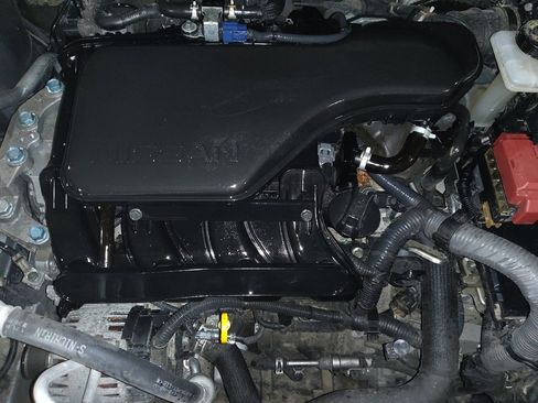 Used 2019 Nissan Rogue Sport S image 30