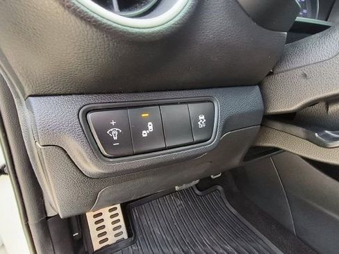 Used 2022 Kia Forte GT FWD image 14