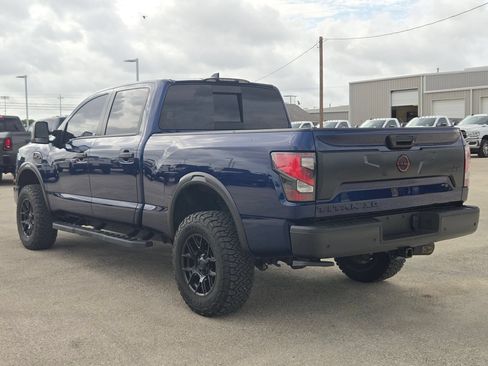 Used 2024 Nissan Titan PRO-4X w/ Pro-4x Convenience Package AWD/4WD image 5
