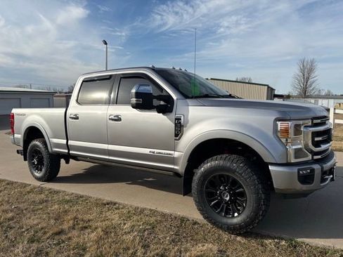 Used 2021 Ford F350 Platinum w/ Tremor Off-Road Package image 3