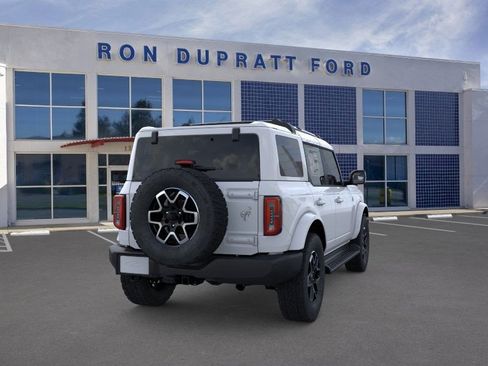 New 2025 Ford Bronco Outer Banks image 9