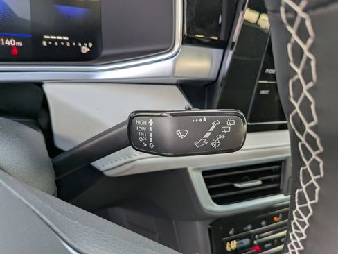New 2026 Volkswagen Taos SE AWD/4WD image 28