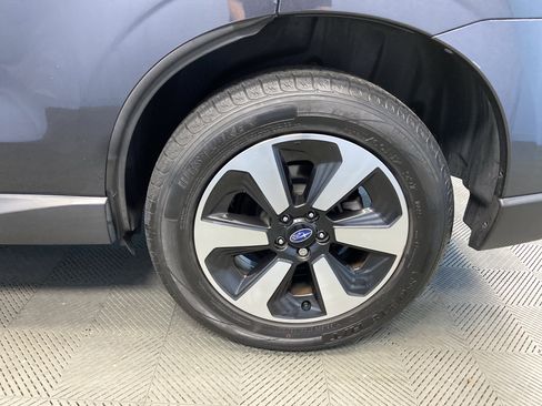 Used 2018 Subaru Forester 2.5i Limited image 32