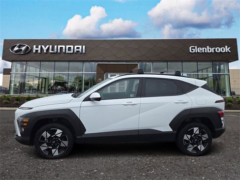 Certified 2025 Hyundai Kona SEL image 1