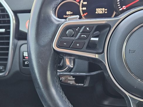 Certified 2020 Porsche Cayenne image 26