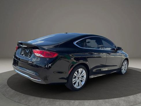 Used 2015 Chrysler 200 Limited w/ Convenience Group image 6