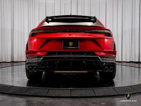 Used 2023 Lamborghini Urus Performante AWD/4WD image 14
