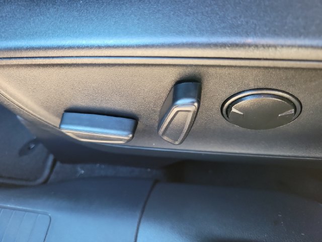 Certified 2024 Ford Escape ST-Line Select w/ Tech Pack #1 AWD/4WD image 11