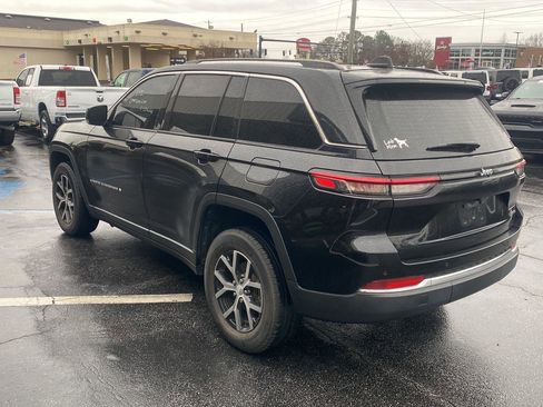 Certified 2023 Jeep Grand Cherokee Limited image 7