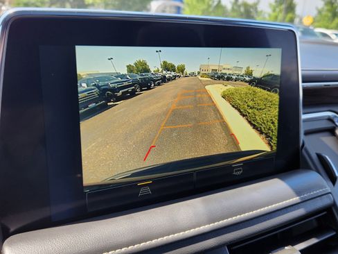 Used 2022 Chevrolet Tahoe Premier AWD/4WD image 20