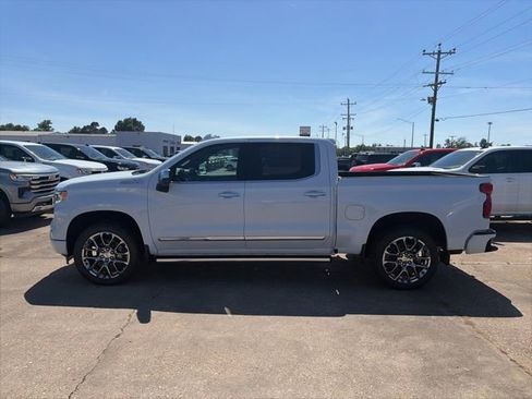 New 2026 Chevrolet Silverado 1500 High Country AWD/4WD image 3