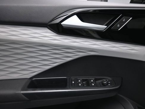 Used 2022 Volkswagen Taos S image 20