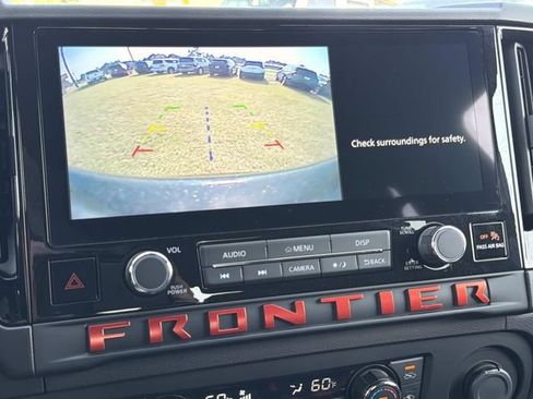 Used 2025 Nissan Frontier Pro-X RWD image 33