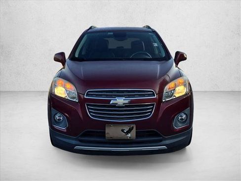 Used 2016 Chevrolet Trax LTZ w/ LPO, Cargo Package FWD image 2