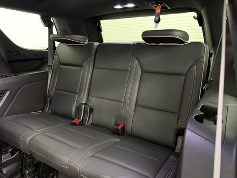 Used 2021 GMC Yukon SLT w/ SLT Premium Package RWD image 28
