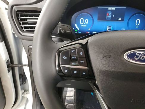 Used 2023 Ford Escape Platinum w/ Premium Technology Package image 27