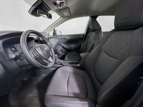 Used 2024 Toyota Corolla Cross LE image 13