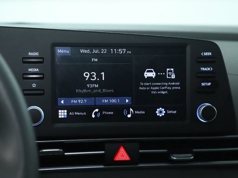 Used 2024 Hyundai Elantra SE FWD image 25